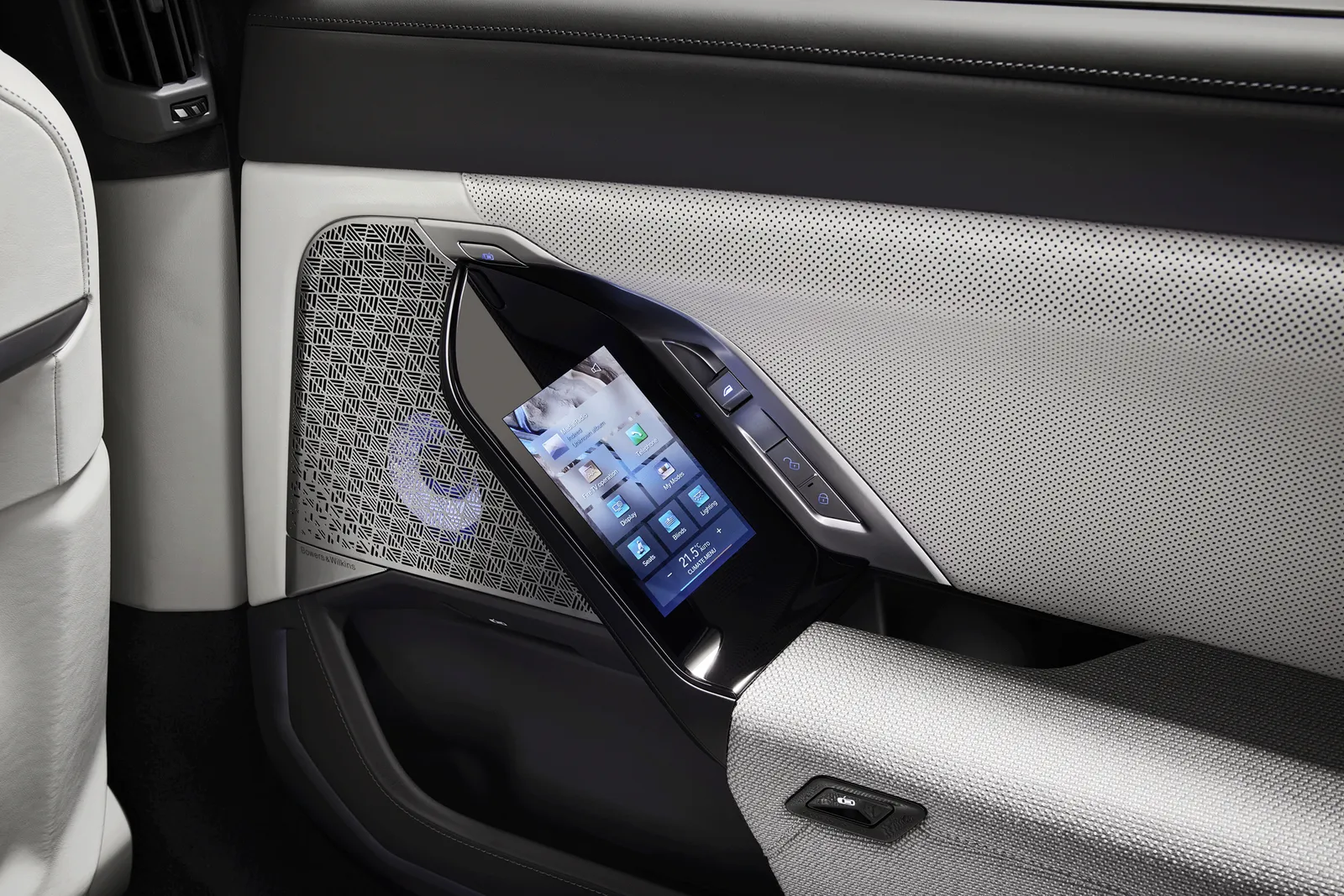 BMW-i7-Interior
